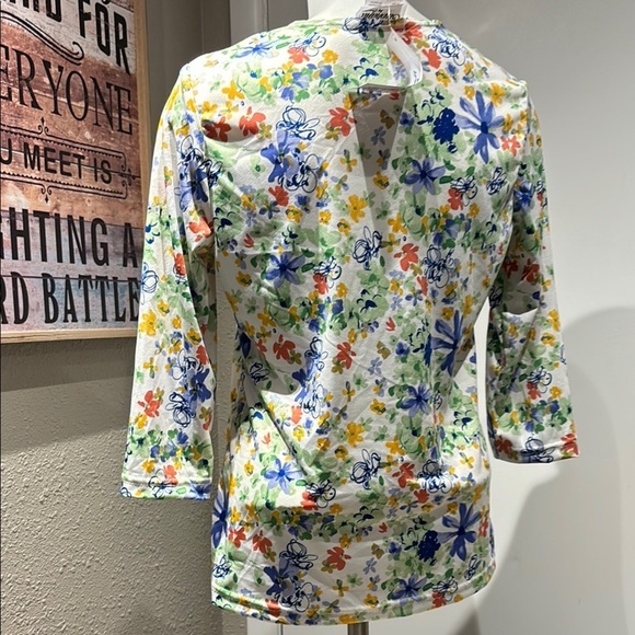 Yellow and Green Fitted 3/4 Sleeve Blouse - Picture 4 of 12